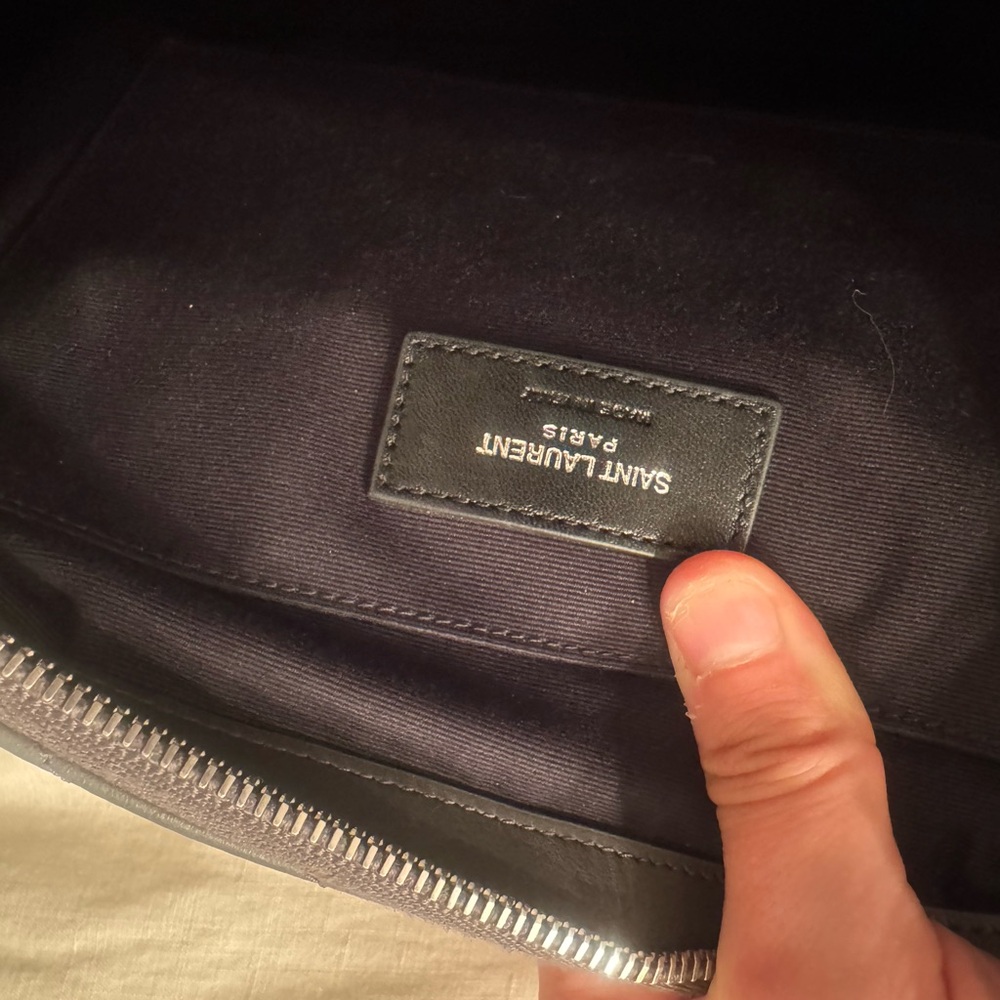 Saint Laurent Cassandra Charcoal Quilted Pouch - Picture 5 of 8